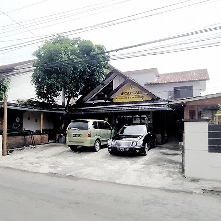 מלון Reddoorz Syariah Near Stasiun פורווקרטו מראה חיצוני תמונה